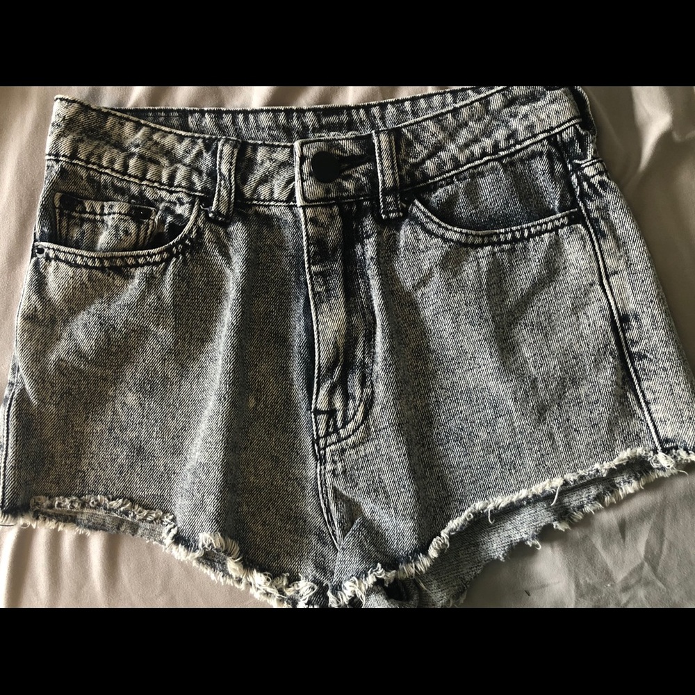 BDG hi rise shorts